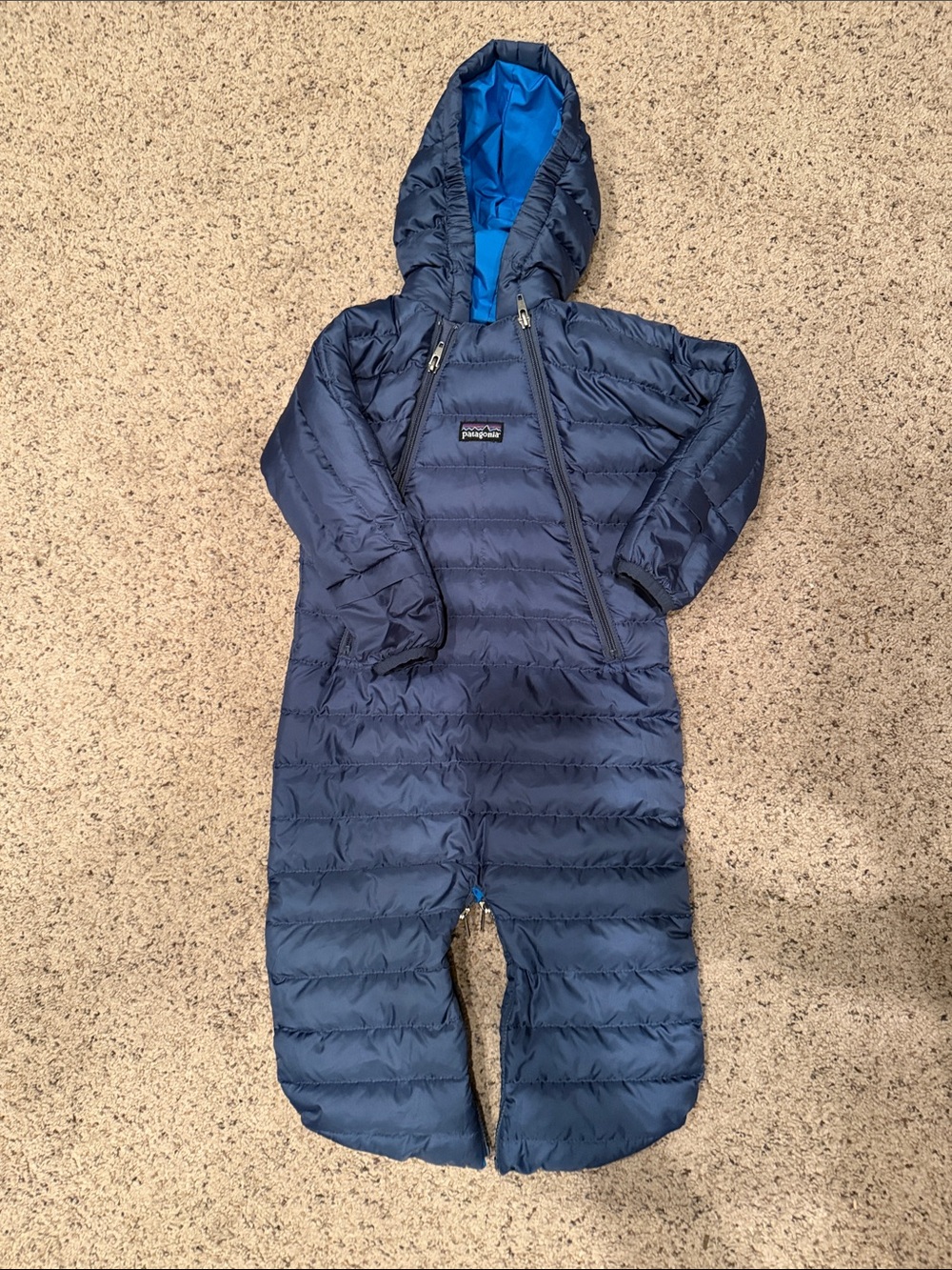 Patagonia Hi-Loft Down Sweater™ Baby Bunting - Picture 2 of 6